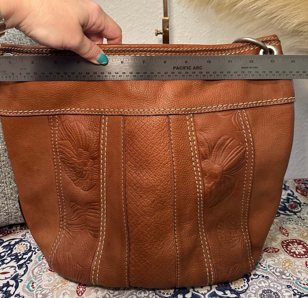 Fossil Brown Leather Hobo Shoulder Bag with Embossed Floral and Textured Details - Picture 7 of 13
